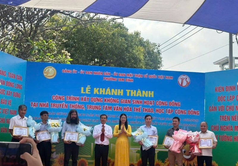 Lễ khánh thành tòa nhà văn phòng mới của Nhã Phượng