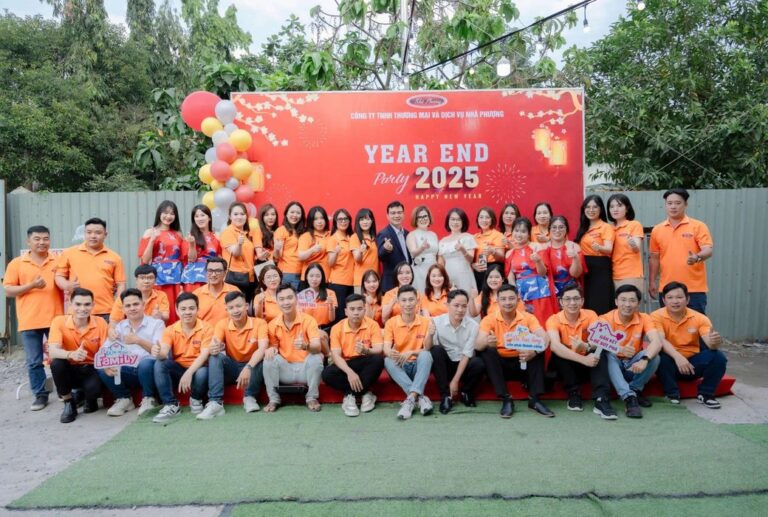 Tiệc tất niên Year End 2025 của đội ngũ Nhã Phượng