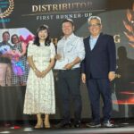 Nhã Phượng nhận giải Distributor First Runner-up